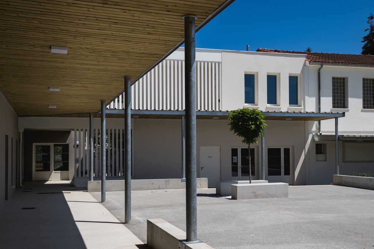 Collège DELMAS DE GRAMMONT par ARCHI CONSEIL